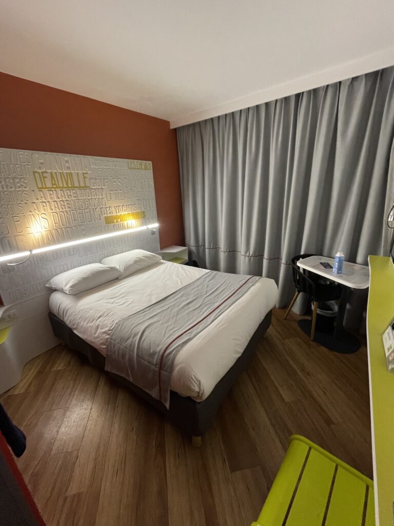 Réalisation - éclairage chambres - Hôtel Ibis Deauville