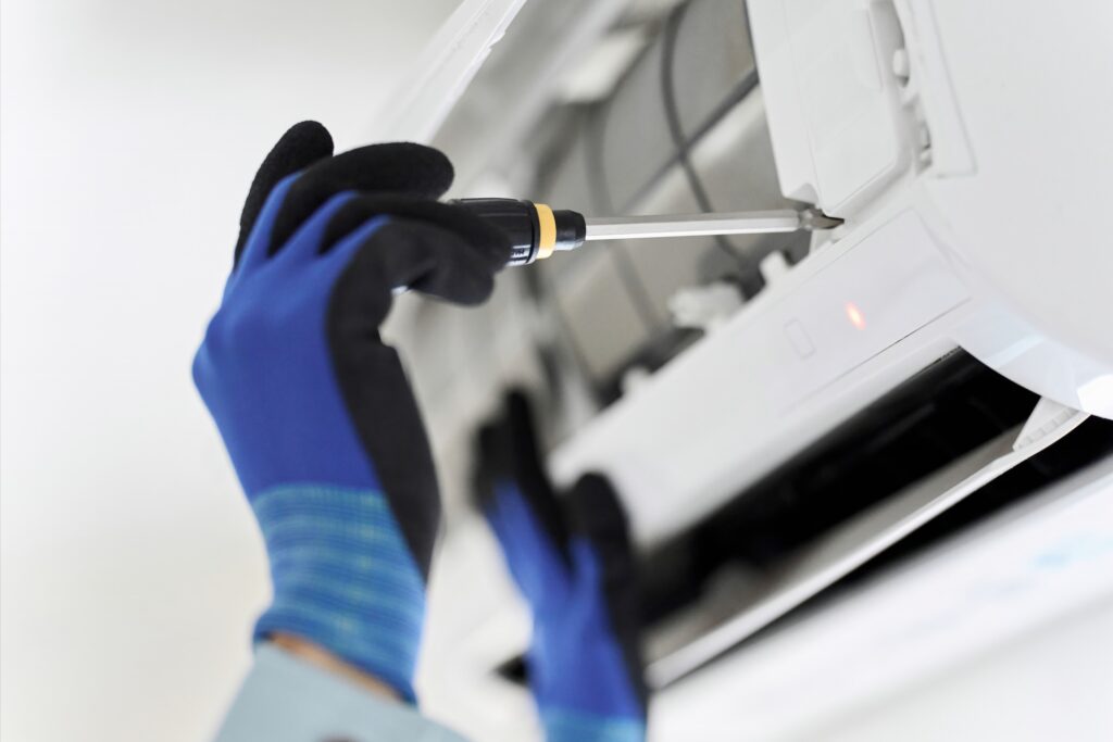 ERE 14 installe pompe à chaleur à la climatisation