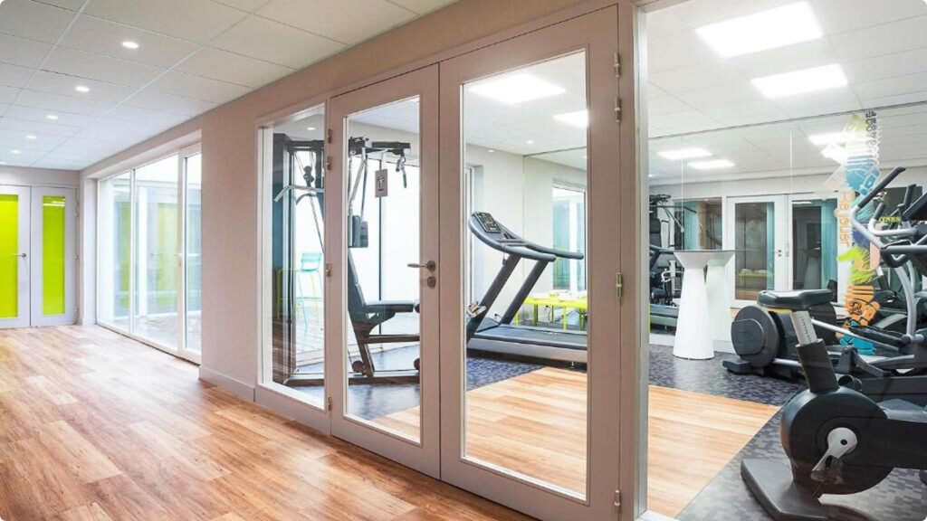 Réalisation de l'éclairage d'une salle de sport à Deauville